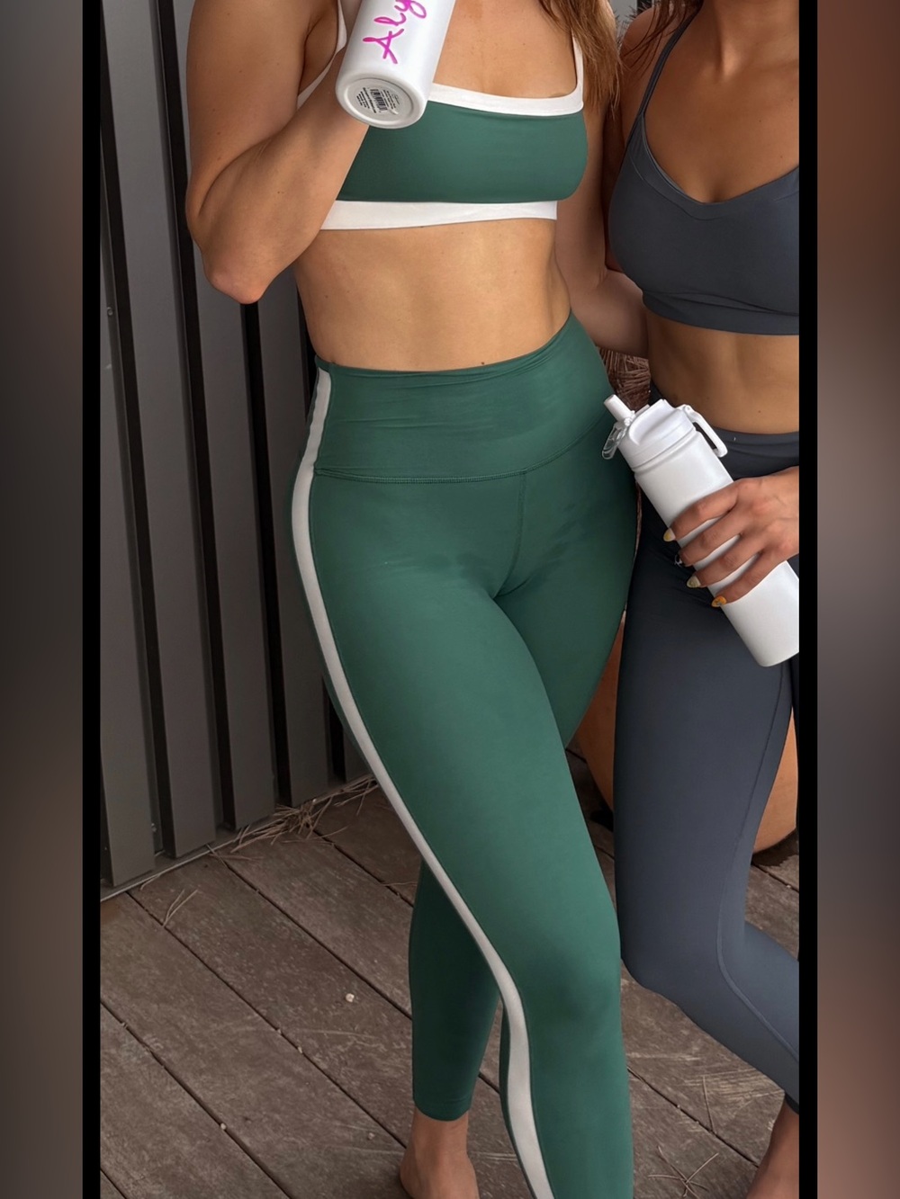 Women's Green & White sports bra and legging set - Picture 5 of 5